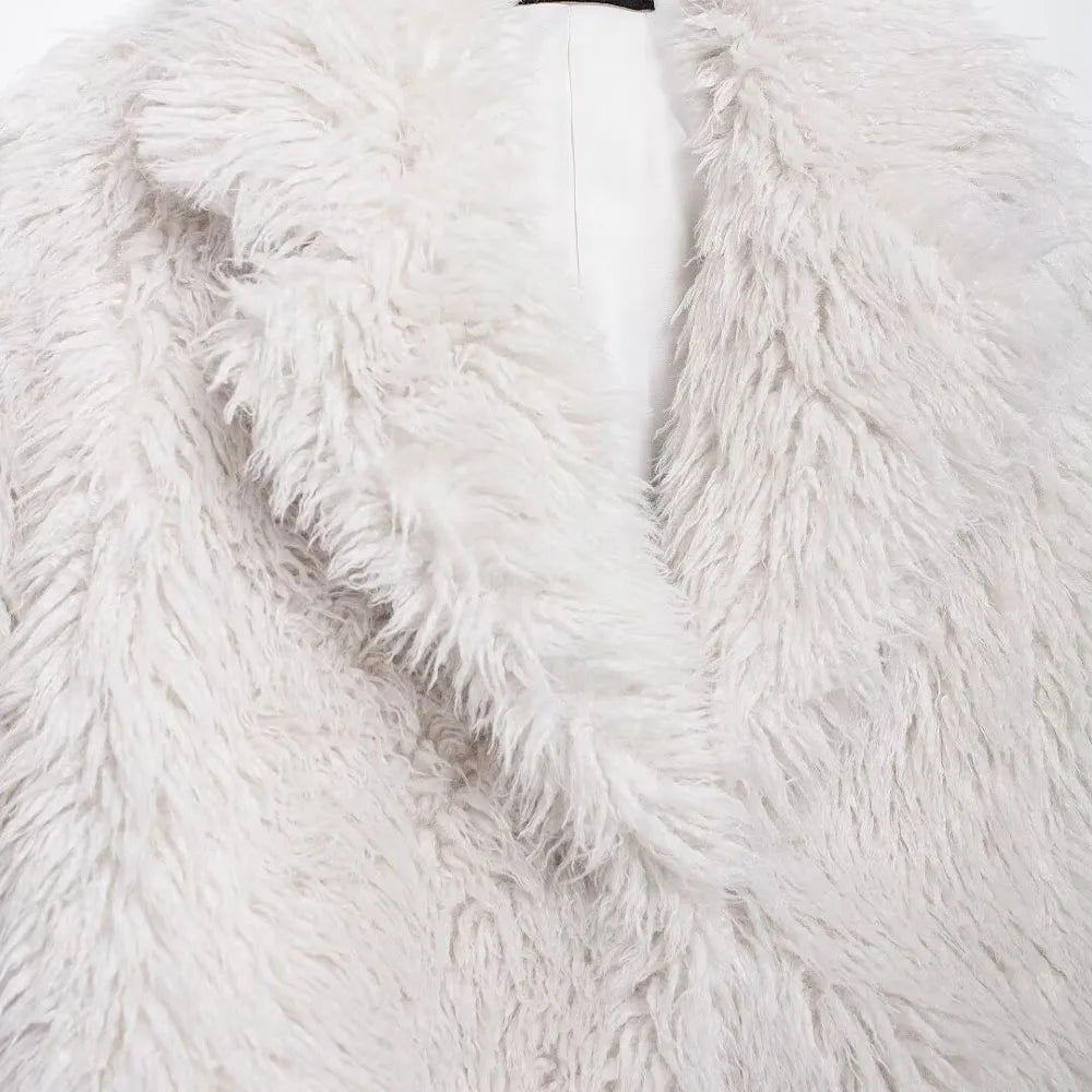 PB&ZA Women 2024 Autumn New Fashion Eco-friendly Fur Short Coat Vintage Long Sleeve Female Chic Overcoat