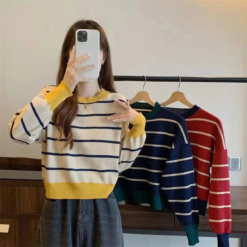 Wholesale Women Long Sleeve Striped Knitwear Sweater Round Collar Simple Short Style Knit Tops Outwear Casual Sweater