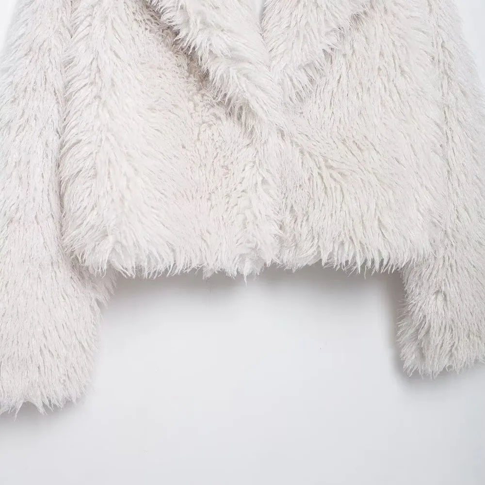 PB&ZA Women 2024 Autumn New Fashion Eco-friendly Fur Short Coat Vintage Long Sleeve Female Chic Overcoat