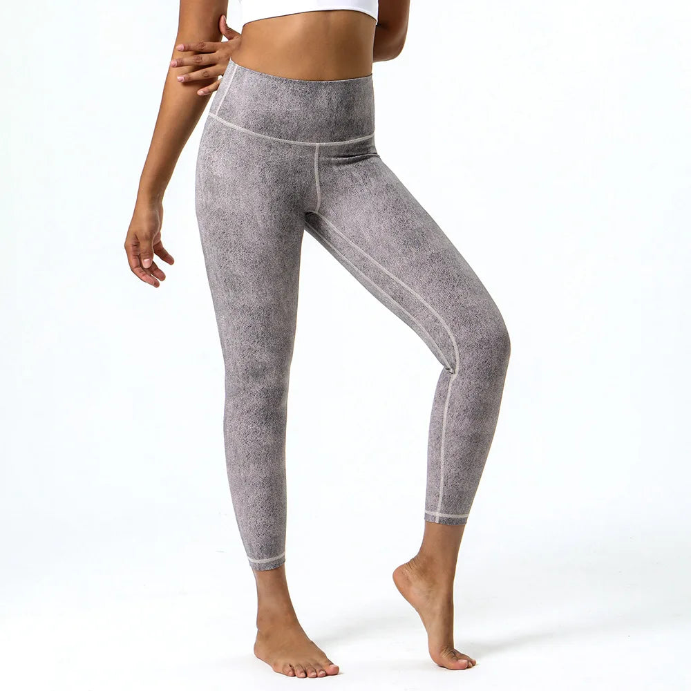 Eyun New Trends High Waisted Wet Look Liquid Lightweight Stretch Breathable Solid Yoga Pants Shinny Leather Leggings for Women