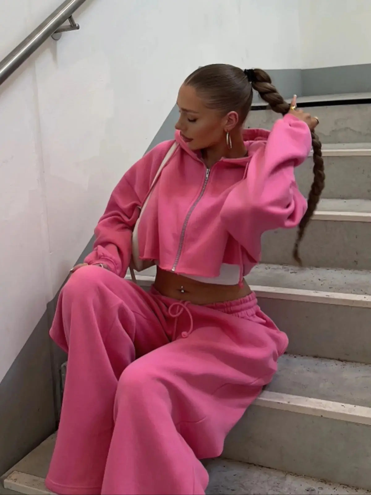 Women Hooded Zip-up Cropped Sweatshirt and Long Pants 2 Piece Sets 2026 Autumn Casual Hoodies Sweatpants Suit Tracksuits