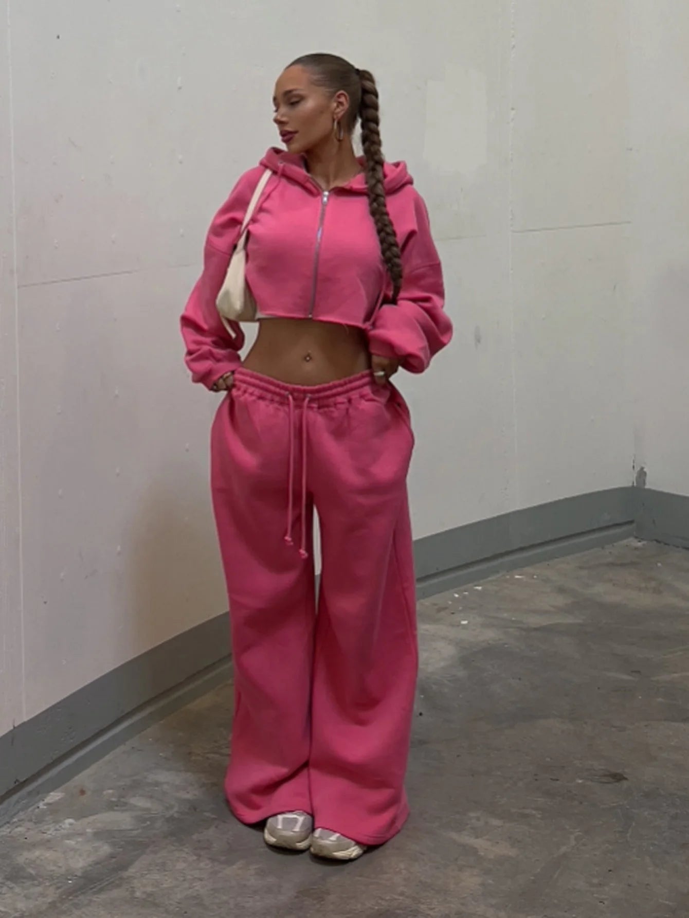Women Hooded Zip-up Cropped Sweatshirt and Long Pants 2 Piece Sets 2026 Autumn Casual Hoodies Sweatpants Suit Tracksuits