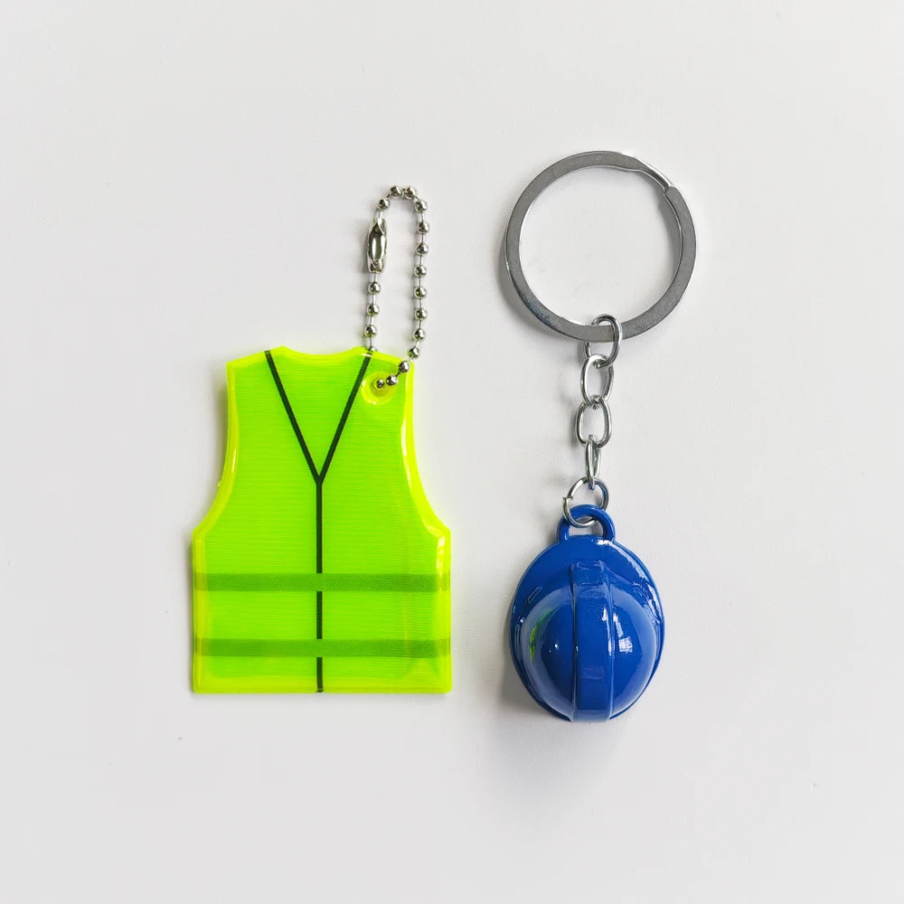 Creative Vest + Safety Helmet Shaped Keychain, Night Travel Sports Reflective Pendant for Backpack Luggage Hanging Accessories